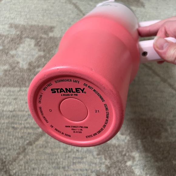 RARE: Stanley quencher 40oz petal ombre coral pink tumbler - Picture 2 of 6